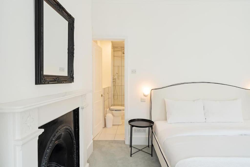 Beautiful Two Bedroom Maisonette In The Heart Of Chelsea London Kültér fotó