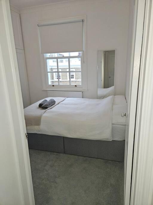 Beautiful Two Bedroom Maisonette In The Heart Of Chelsea London Kültér fotó