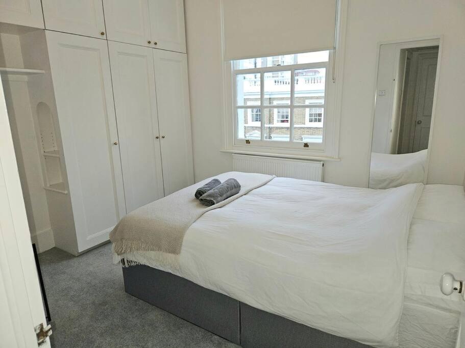 Beautiful Two Bedroom Maisonette In The Heart Of Chelsea London Kültér fotó